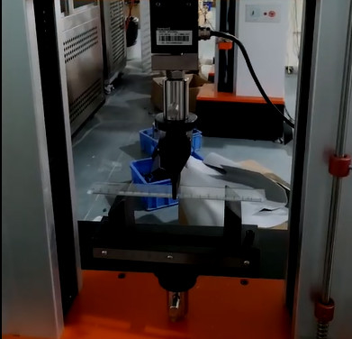 Accuracy 0.5 Universal Testing Machine 20kn Bending For Stationery Ruler
